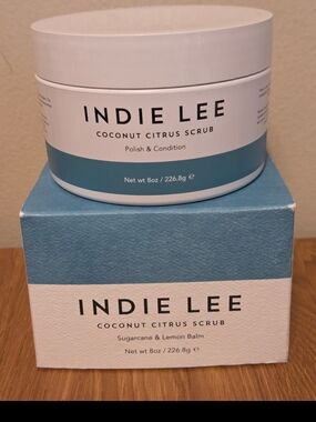 Indie Lee Coconut Citrus Scrub – Blue Exfoliating Body Polish
